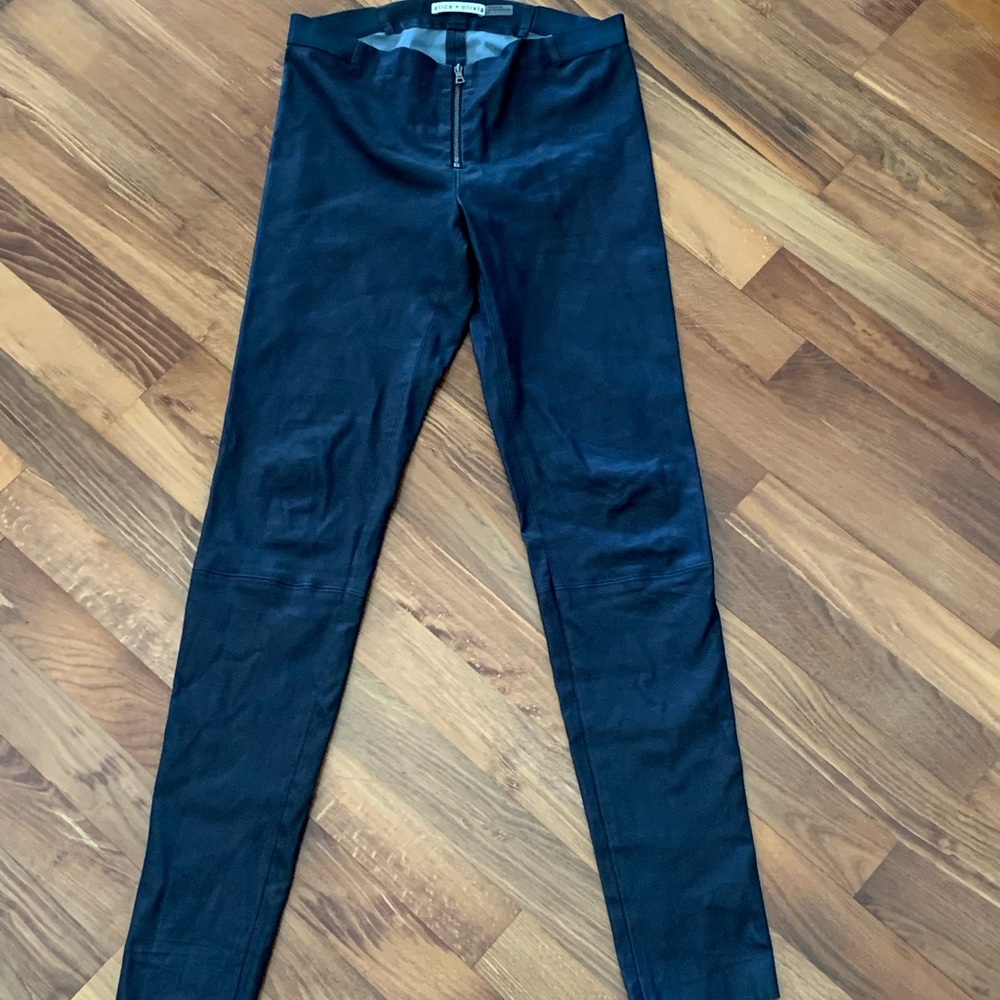Alice + Olivia Front ZIP Navy Leather Leggings